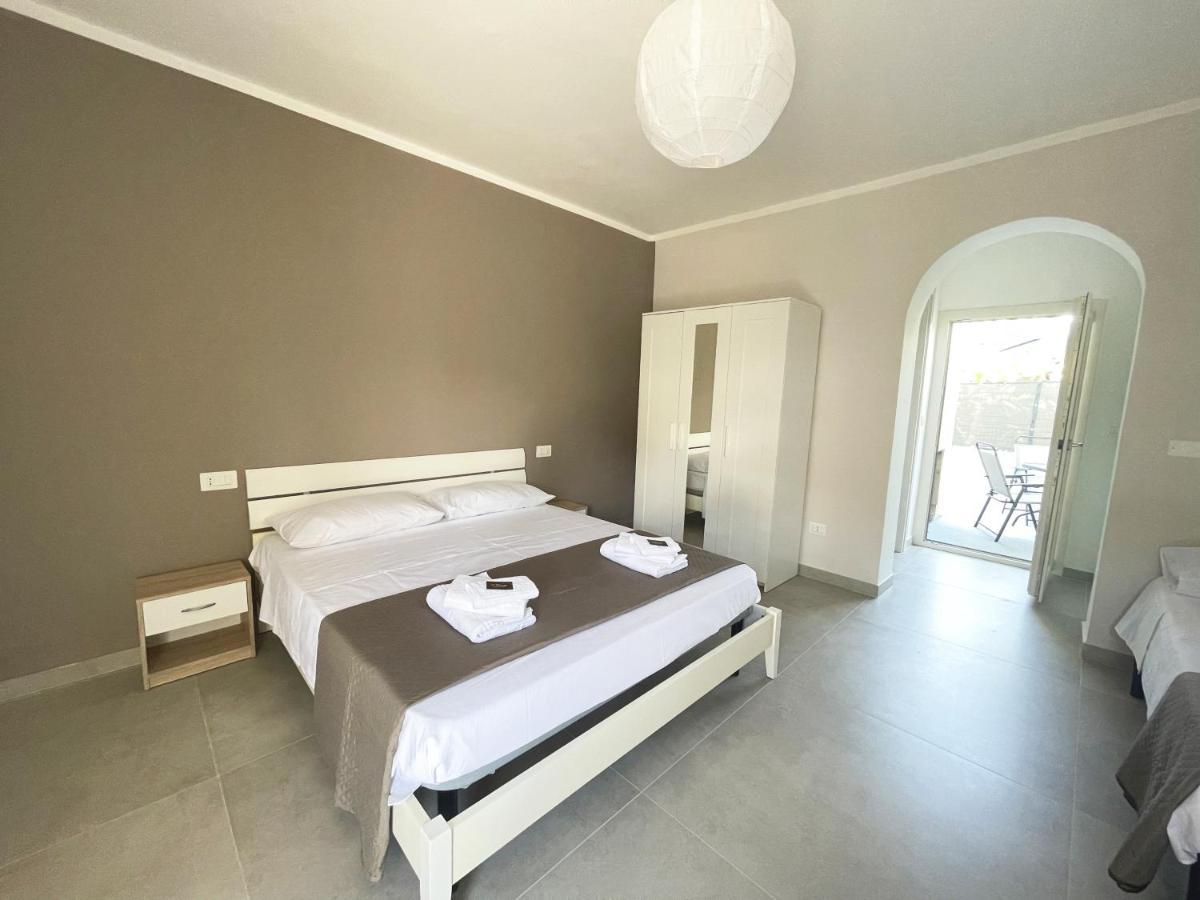 B&B Il Tirreno Cipollina ภายนอก รูปภาพ
