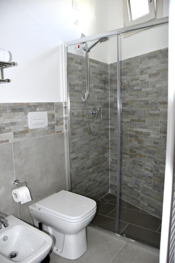 B&B Il Tirreno Cipollina ภายนอก รูปภาพ