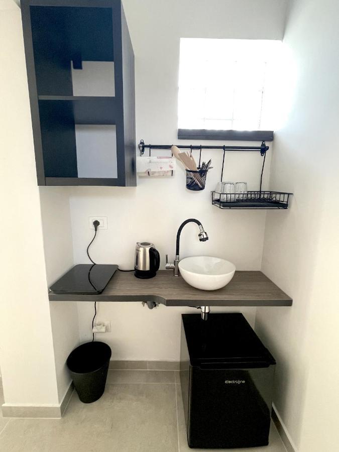 B&B Il Tirreno Cipollina ภายนอก รูปภาพ